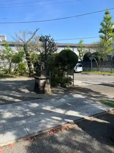 岩瀬五社稲荷神社の{uncategorized: "未分類", other: "その他", undefined: "問題あり", building: "その他建物", grave: "お墓", sacred_gate: "鳥居", guardian: "狛犬", statue: "像", buddha: "仏像", history: "歴史", nature: "自然", garden: "庭園", animal: "動物", pagoda: "塔", temizu: "手水舎", mountain_gate: "山門・神門", sanctuary: "本殿・本堂", subordinate: "末社・摂社", art: "芸術", scenery: "景色", jizo: "地蔵", ema: "絵馬", goshuin: "御朱印", omikuji: "おみくじ", items: "授与品その他", amulet: "お守り", goshuincho: "御朱印帳", eats: "食事", festival: "お祭り", votive_dance: "神楽", shichigosan: "七五三参", wedding: "結婚式", experience: "体験その他", initially: "初詣", around: "周辺", anti_infection: "感染症対策"}