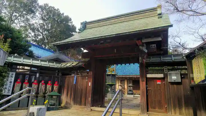 普門院の山門・神門