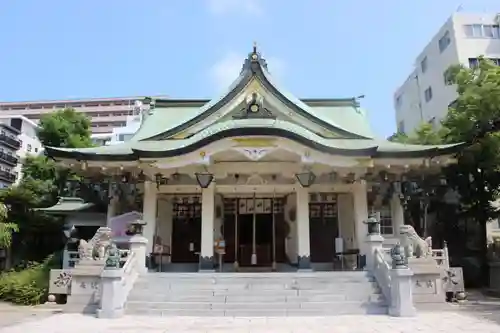 難波八阪神社の本殿