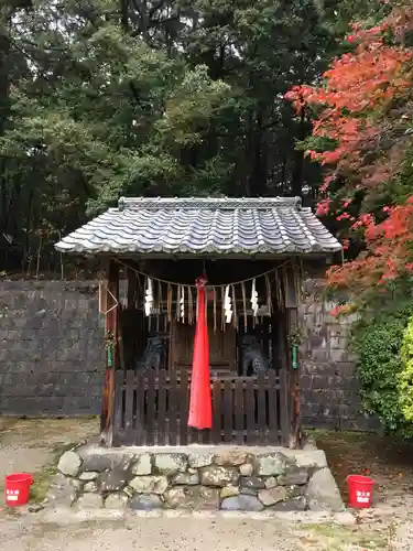 石座神社の末社