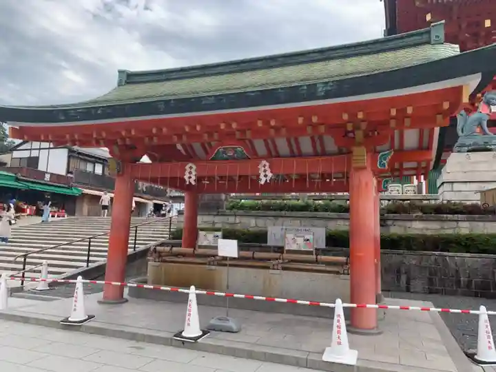 伏見稲荷大社の手水舎