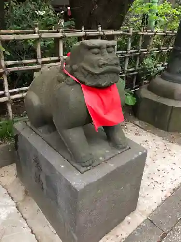 市谷亀岡八幡宮の狛犬