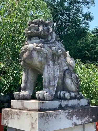 建勲神社の狛犬
