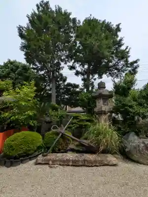 大将軍八神社の{uncategorized: "未分類", other: "その他", undefined: "問題あり", building: "その他建物", grave: "お墓", sacred_gate: "鳥居", guardian: "狛犬", statue: "像", buddha: "仏像", history: "歴史", nature: "自然", garden: "庭園", animal: "動物", pagoda: "塔", temizu: "手水舎", mountain_gate: "山門・神門", sanctuary: "本殿・本堂", subordinate: "末社・摂社", art: "芸術", scenery: "景色", jizo: "地蔵", ema: "絵馬", goshuin: "御朱印", omikuji: "おみくじ", items: "授与品その他", amulet: "お守り", goshuincho: "御朱印帳", eats: "食事", festival: "お祭り", votive_dance: "神楽", shichigosan: "七五三参", wedding: "結婚式", experience: "体験その他", initially: "初詣", around: "周辺", anti_infection: "感染症対策"}