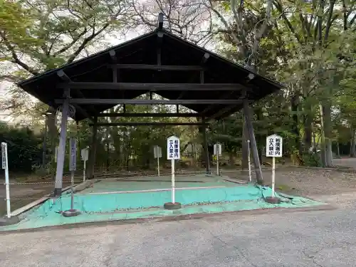 諏訪神社の{uncategorized: "未分類", other: "その他", undefined: "問題あり", building: "その他建物", grave: "お墓", sacred_gate: "鳥居", guardian: "狛犬", statue: "像", buddha: "仏像", history: "歴史", nature: "自然", garden: "庭園", animal: "動物", pagoda: "塔", temizu: "手水舎", mountain_gate: "山門・神門", sanctuary: "本殿・本堂", subordinate: "末社・摂社", art: "芸術", scenery: "景色", jizo: "地蔵", ema: "絵馬", goshuin: "御朱印", omikuji: "おみくじ", items: "授与品その他", amulet: "お守り", goshuincho: "御朱印帳", eats: "食事", festival: "お祭り", votive_dance: "神楽", shichigosan: "七五三参", wedding: "結婚式", experience: "体験その他", initially: "初詣", around: "周辺", anti_infection: "感染症対策"}