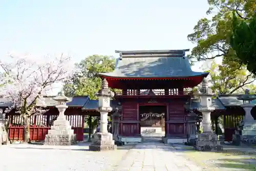 素盞嗚神社の山門・神門