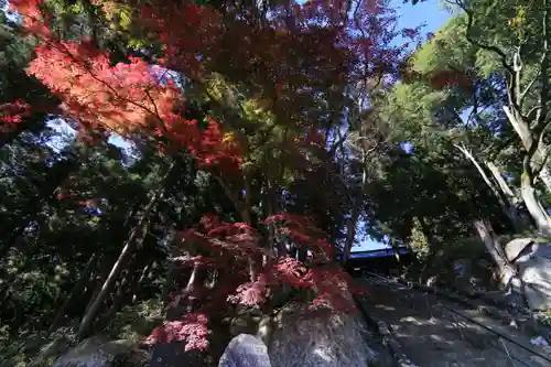 田村神社の庭園