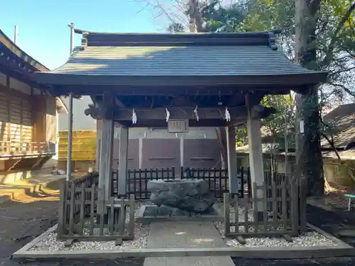 天沼八幡神社の手水舎