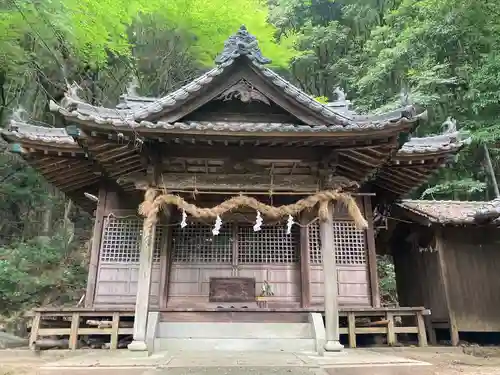 大野神社の本殿