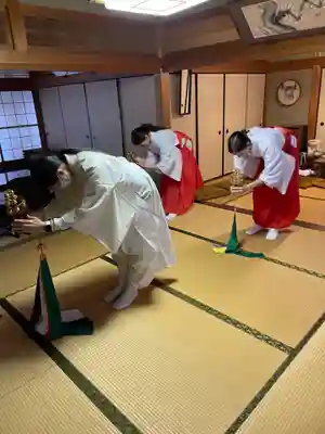 村屋坐弥冨都比売神社の体験その他