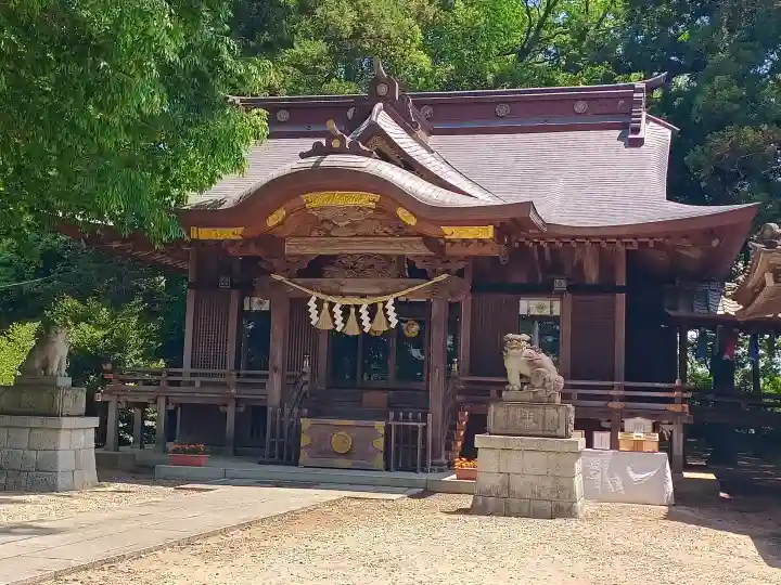 素鵞神社の{uncategorized: "未分類", other: "その他", undefined: "問題あり", building: "その他建物", grave: "お墓", sacred_gate: "鳥居", guardian: "狛犬", statue: "像", buddha: "仏像", history: "歴史", nature: "自然", garden: "庭園", animal: "動物", pagoda: "塔", temizu: "手水舎", mountain_gate: "山門・神門", sanctuary: "本殿・本堂", subordinate: "末社・摂社", art: "芸術", scenery: "景色", jizo: "地蔵", ema: "絵馬", goshuin: "御朱印", omikuji: "おみくじ", items: "授与品その他", amulet: "お守り", goshuincho: "御朱印帳", eats: "食事", festival: "お祭り", votive_dance: "神楽", shichigosan: "七五三参", wedding: "結婚式", experience: "体験その他", initially: "初詣", around: "周辺", anti_infection: "感染症対策"}