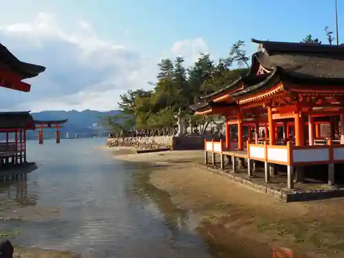 厳島神社の建物その他