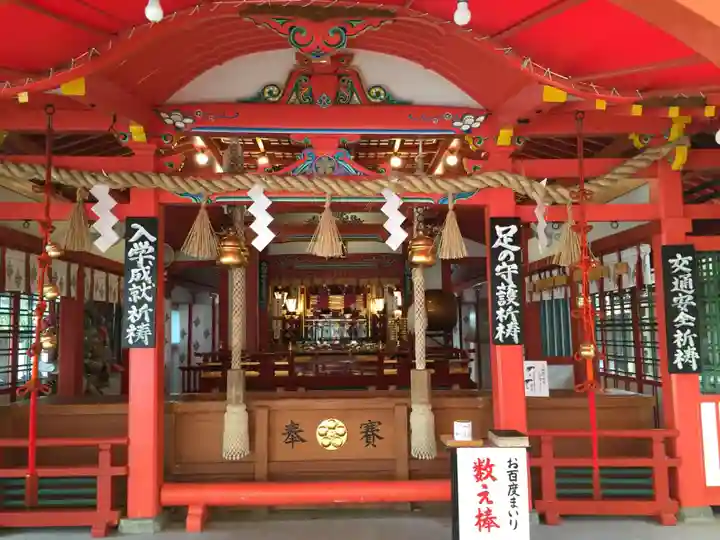 足の神様 服部天神宮の本殿・本堂