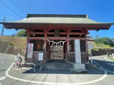 上野国一社八幡八幡宮の{uncategorized: "未分類", other: "その他", undefined: "問題あり", building: "その他建物", grave: "お墓", sacred_gate: "鳥居", guardian: "狛犬", statue: "像", buddha: "仏像", history: "歴史", nature: "自然", garden: "庭園", animal: "動物", pagoda: "塔", temizu: "手水舎", mountain_gate: "山門・神門", sanctuary: "本殿・本堂", subordinate: "末社・摂社", art: "芸術", scenery: "景色", jizo: "地蔵", ema: "絵馬", goshuin: "御朱印", omikuji: "おみくじ", items: "授与品その他", amulet: "お守り", goshuincho: "御朱印帳", eats: "食事", festival: "お祭り", votive_dance: "神楽", shichigosan: "七五三参", wedding: "結婚式", experience: "体験その他", initially: "初詣", around: "周辺", anti_infection: "感染症対策"}