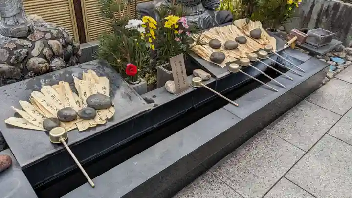 蓮生院の手水舎