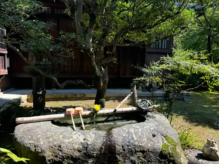 真正極楽寺(真如堂)の手水舎