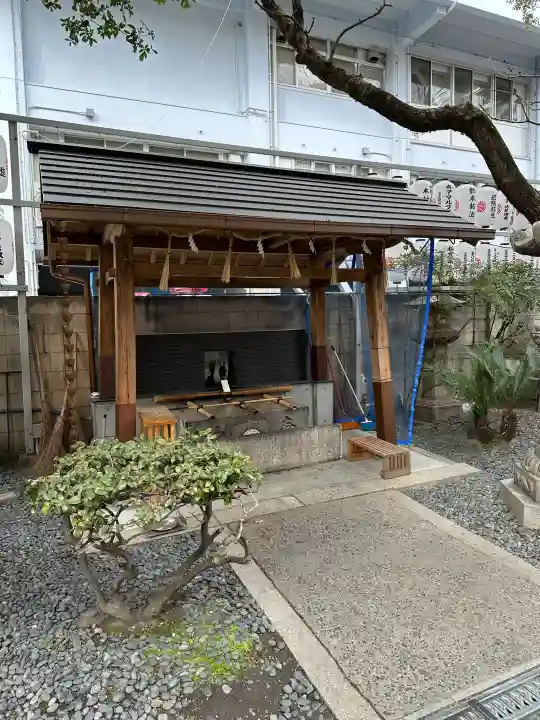 サムハラ神社の{uncategorized: "未分類", other: "その他", undefined: "問題あり", building: "その他建物", grave: "お墓", sacred_gate: "鳥居", guardian: "狛犬", statue: "像", buddha: "仏像", history: "歴史", nature: "自然", garden: "庭園", animal: "動物", pagoda: "塔", temizu: "手水舎", mountain_gate: "山門・神門", sanctuary: "本殿・本堂", subordinate: "末社・摂社", art: "芸術", scenery: "景色", jizo: "地蔵", ema: "絵馬", goshuin: "御朱印", omikuji: "おみくじ", items: "授与品その他", amulet: "お守り", goshuincho: "御朱印帳", eats: "食事", festival: "お祭り", votive_dance: "神楽", shichigosan: "七五三参", wedding: "結婚式", experience: "体験その他", initially: "初詣", around: "周辺", anti_infection: "感染症対策"}