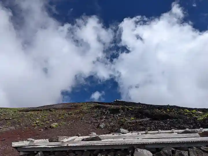 富士山頂上浅間大社奥宮(静岡県)