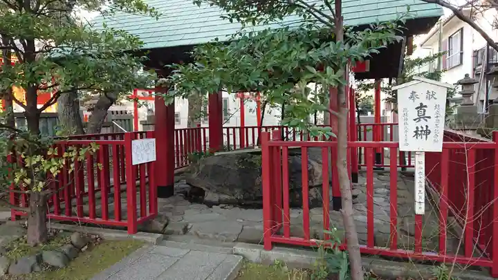 徳持神社の手水舎
