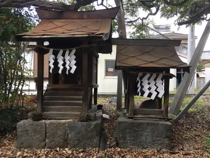 建岡神社の末社・摂社