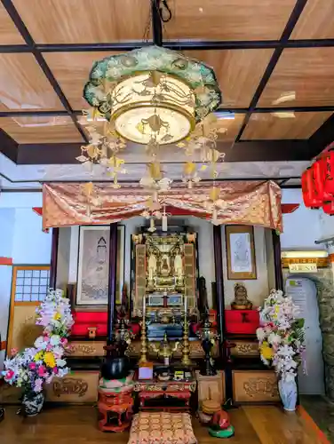 岩戸観音堂(北海道)