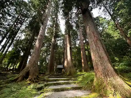 雄山神社中宮祈願殿(富山県)
