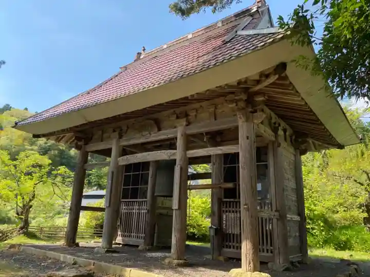 多禰寺の山門・神門
