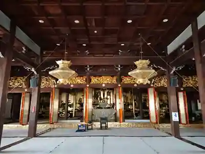 勝鬘寺の本殿・本堂