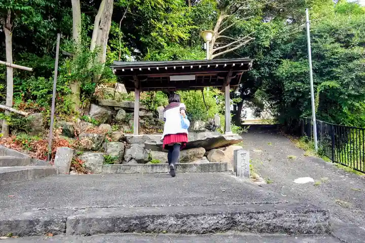 春日社(有脇春日社)の手水舎