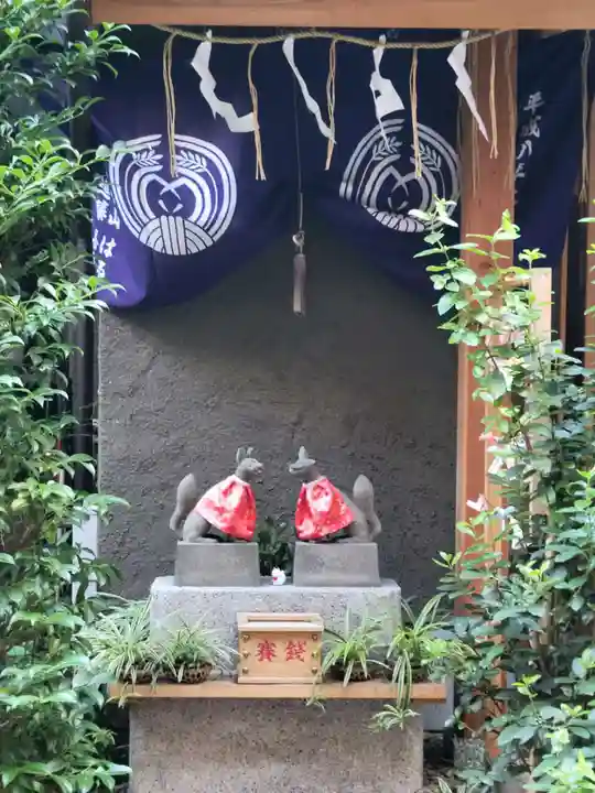 五十稲荷神社(栄寿稲荷神社)の末社・摂社