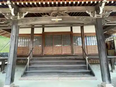盛願寺の{uncategorized: "未分類", other: "その他", undefined: "問題あり", building: "その他建物", grave: "お墓", sacred_gate: "鳥居", guardian: "狛犬", statue: "像", buddha: "仏像", history: "歴史", nature: "自然", garden: "庭園", animal: "動物", pagoda: "塔", temizu: "手水舎", mountain_gate: "山門・神門", sanctuary: "本殿・本堂", subordinate: "末社・摂社", art: "芸術", scenery: "景色", jizo: "地蔵", ema: "絵馬", goshuin: "御朱印", omikuji: "おみくじ", items: "授与品その他", amulet: "お守り", goshuincho: "御朱印帳", eats: "食事", festival: "お祭り", votive_dance: "神楽", shichigosan: "七五三参", wedding: "結婚式", experience: "体験その他", initially: "初詣", around: "周辺", anti_infection: "感染症対策"}
