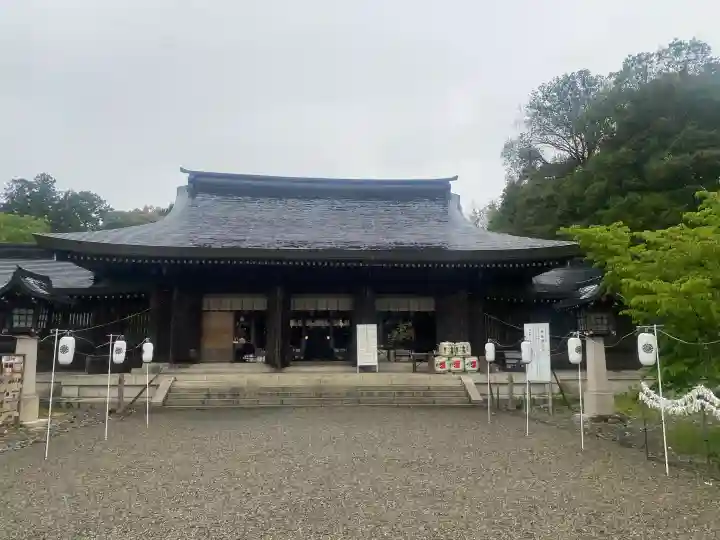 吉野神宮の{uncategorized: "未分類", other: "その他", undefined: "問題あり", building: "その他建物", grave: "お墓", sacred_gate: "鳥居", guardian: "狛犬", statue: "像", buddha: "仏像", history: "歴史", nature: "自然", garden: "庭園", animal: "動物", pagoda: "塔", temizu: "手水舎", mountain_gate: "山門・神門", sanctuary: "本殿・本堂", subordinate: "末社・摂社", art: "芸術", scenery: "景色", jizo: "地蔵", ema: "絵馬", goshuin: "御朱印", omikuji: "おみくじ", items: "授与品その他", amulet: "お守り", goshuincho: "御朱印帳", eats: "食事", festival: "お祭り", votive_dance: "神楽", shichigosan: "七五三参", wedding: "結婚式", experience: "体験その他", initially: "初詣", around: "周辺", anti_infection: "感染症対策"}