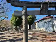 諏訪神社の鳥居