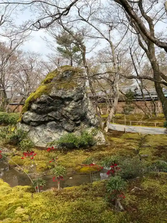 宝厳院の{uncategorized: "未分類", other: "その他", undefined: "問題あり", building: "その他建物", grave: "お墓", sacred_gate: "鳥居", guardian: "狛犬", statue: "像", buddha: "仏像", history: "歴史", nature: "自然", garden: "庭園", animal: "動物", pagoda: "塔", temizu: "手水舎", mountain_gate: "山門・神門", sanctuary: "本殿・本堂", subordinate: "末社・摂社", art: "芸術", scenery: "景色", jizo: "地蔵", ema: "絵馬", goshuin: "御朱印", omikuji: "おみくじ", items: "授与品その他", amulet: "お守り", goshuincho: "御朱印帳", eats: "食事", festival: "お祭り", votive_dance: "神楽", shichigosan: "七五三参", wedding: "結婚式", experience: "体験その他", initially: "初詣", around: "周辺", anti_infection: "感染症対策"}