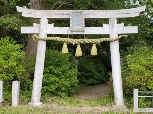 建部神社の鳥居