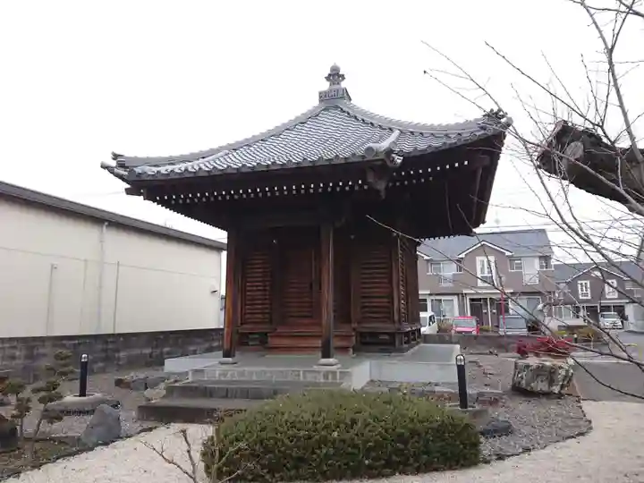 能光寺薬師堂の本殿・本堂