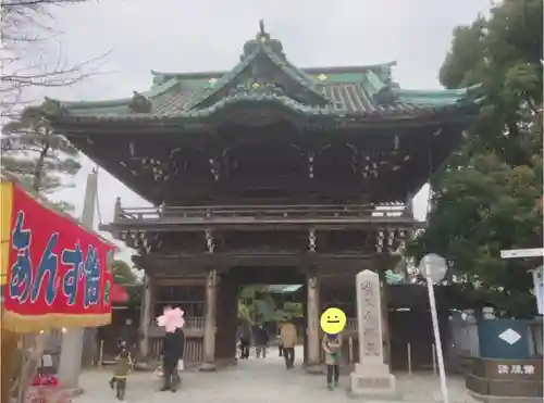 題経寺（柴又帝釈天）の山門