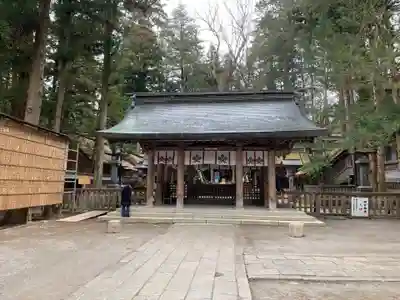 諏訪大社の本殿・本堂