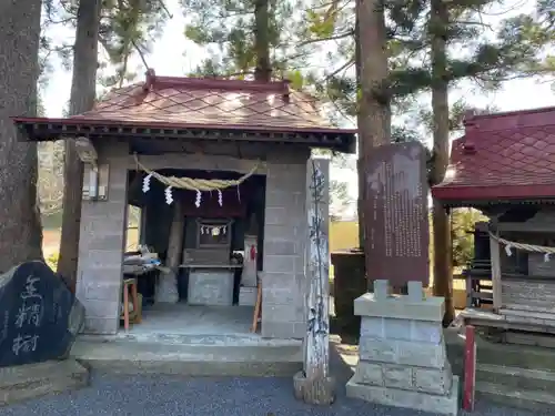 川崎稲荷神社の本殿