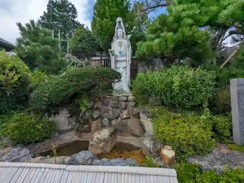 宝蔵寺(岐阜県)