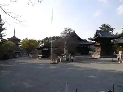鶴林寺の本殿・本堂