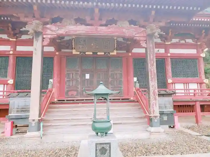 那古寺の本殿・本堂