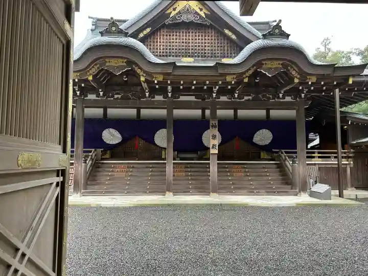 伊勢神宮内宮(皇大神宮)の{uncategorized: "未分類", other: "その他", undefined: "問題あり", building: "その他建物", grave: "お墓", sacred_gate: "鳥居", guardian: "狛犬", statue: "像", buddha: "仏像", history: "歴史", nature: "自然", garden: "庭園", animal: "動物", pagoda: "塔", temizu: "手水舎", mountain_gate: "山門・神門", sanctuary: "本殿・本堂", subordinate: "末社・摂社", art: "芸術", scenery: "景色", jizo: "地蔵", ema: "絵馬", goshuin: "御朱印", omikuji: "おみくじ", items: "授与品その他", amulet: "お守り", goshuincho: "御朱印帳", eats: "食事", festival: "お祭り", votive_dance: "神楽", shichigosan: "七五三参", wedding: "結婚式", experience: "体験その他", initially: "初詣", around: "周辺", anti_infection: "感染症対策"}