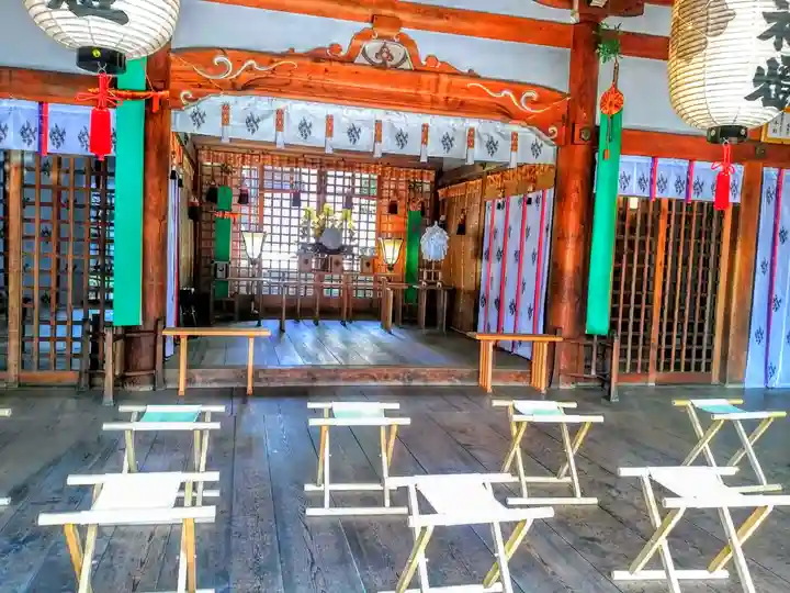 成岩神社の本殿・本堂