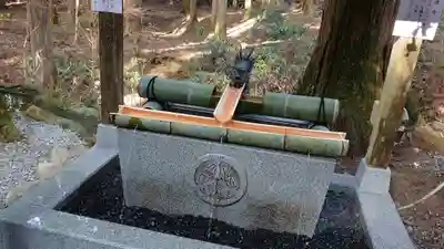 御岩神社の手水舎