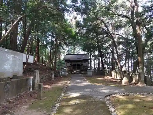 豊崎八幡神社の{uncategorized: "未分類", other: "その他", undefined: "問題あり", building: "その他建物", grave: "お墓", sacred_gate: "鳥居", guardian: "狛犬", statue: "像", buddha: "仏像", history: "歴史", nature: "自然", garden: "庭園", animal: "動物", pagoda: "塔", temizu: "手水舎", mountain_gate: "山門・神門", sanctuary: "本殿・本堂", subordinate: "末社・摂社", art: "芸術", scenery: "景色", jizo: "地蔵", ema: "絵馬", goshuin: "御朱印", omikuji: "おみくじ", items: "授与品その他", amulet: "お守り", goshuincho: "御朱印帳", eats: "食事", festival: "お祭り", votive_dance: "神楽", shichigosan: "七五三参", wedding: "結婚式", experience: "体験その他", initially: "初詣", around: "周辺", anti_infection: "感染症対策"}