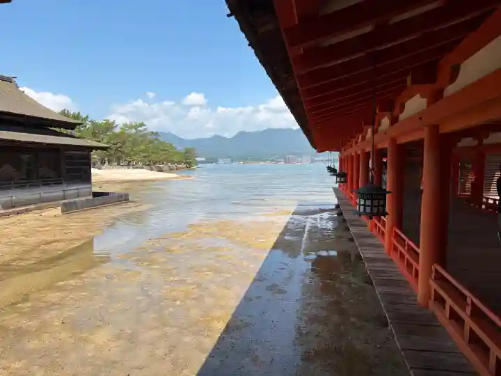 厳島神社(広島県)