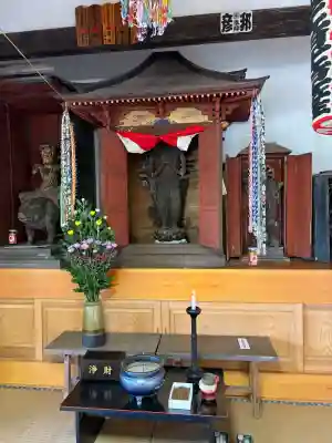 安養寺の{uncategorized: "未分類", other: "その他", undefined: "問題あり", building: "その他建物", grave: "お墓", sacred_gate: "鳥居", guardian: "狛犬", statue: "像", buddha: "仏像", history: "歴史", nature: "自然", garden: "庭園", animal: "動物", pagoda: "塔", temizu: "手水舎", mountain_gate: "山門・神門", sanctuary: "本殿・本堂", subordinate: "末社・摂社", art: "芸術", scenery: "景色", jizo: "地蔵", ema: "絵馬", goshuin: "御朱印", omikuji: "おみくじ", items: "授与品その他", amulet: "お守り", goshuincho: "御朱印帳", eats: "食事", festival: "お祭り", votive_dance: "神楽", shichigosan: "七五三参", wedding: "結婚式", experience: "体験その他", initially: "初詣", around: "周辺", anti_infection: "感染症対策"}