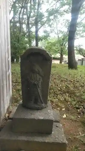 鷹居八幡神社の仏像