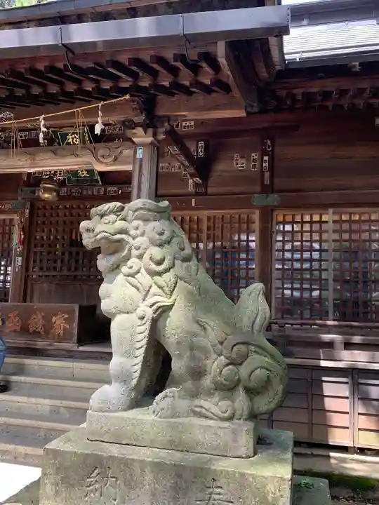 松岬神社の狛犬